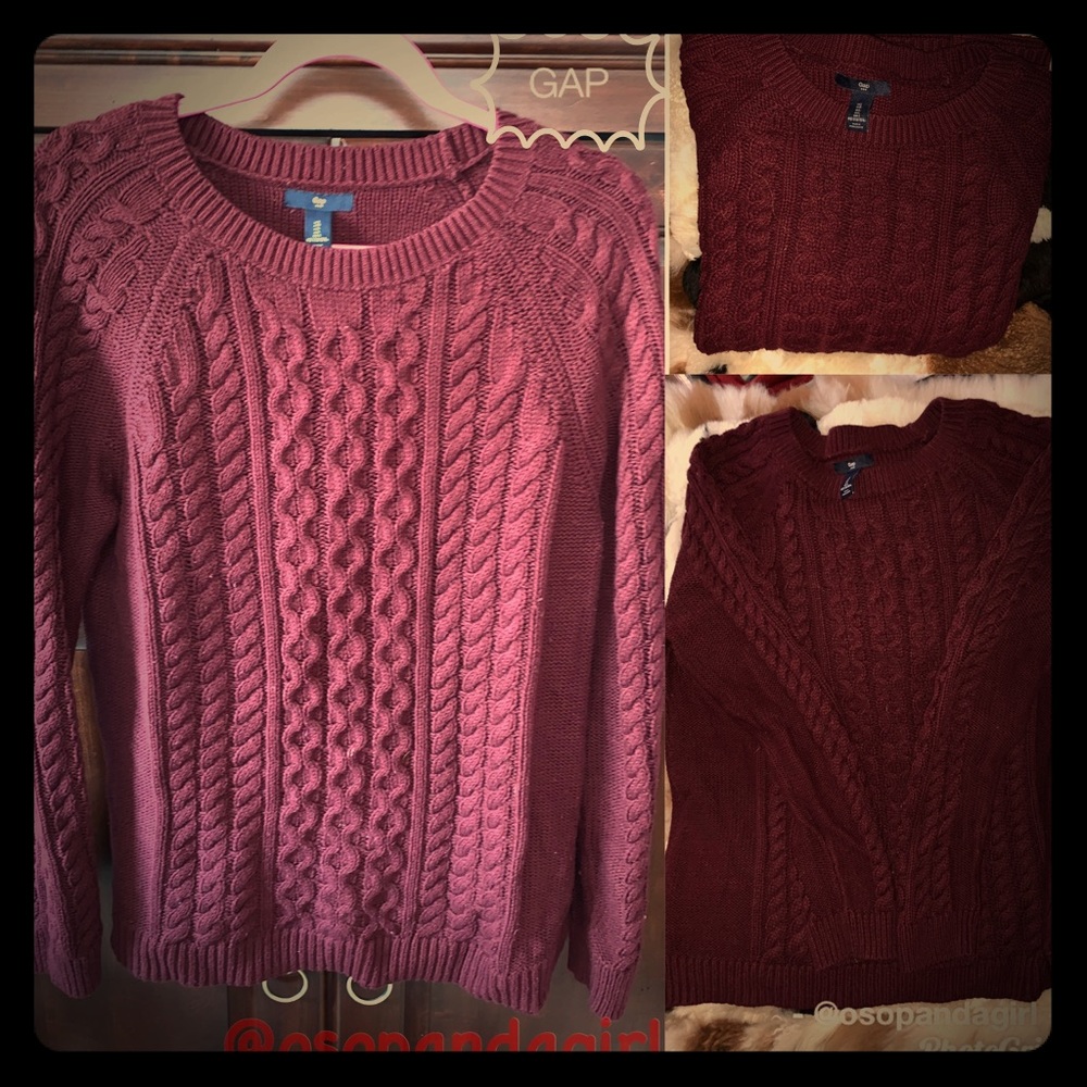 GAP Cable-knit Pullover sweater
